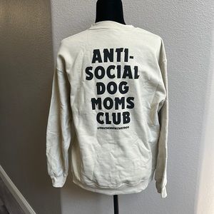 NWOT Dog Mom Sweatshirt Women’s Size M